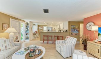 136 CRESCENT Dr, Anna Maria, FL 34216