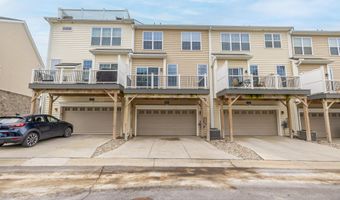 2715 S Spurway Dr, Ann Arbor, MI 48105