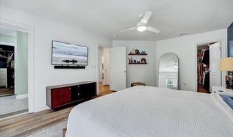 1009 Country Glen Ct, Apex, NC 27502