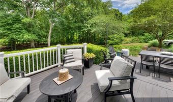 22 Pine Top Rd, Barrington, RI 02806