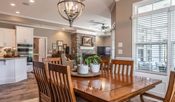 217 Tippecanoe Pl, Aberdeen, NC 28315