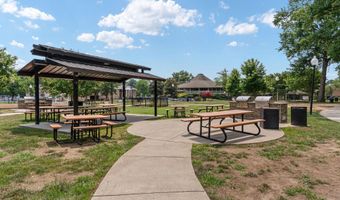 2504 WINDBREAK Dr, Alexandria, VA 22306