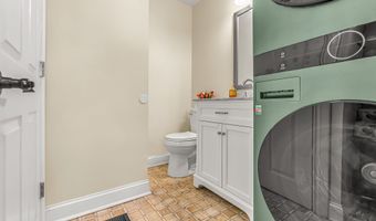 19 Lester St, Ansonia, CT 06401