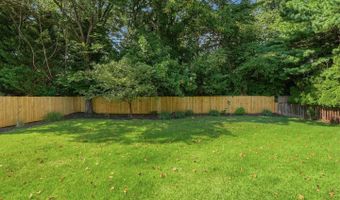 9831 SINGLETON Dr, Bethesda, MD 20817