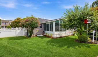 1432 Mizzen Ave, Beachwood, NJ 08722