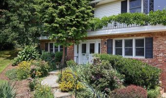 3615 38TH St N, Arlington, VA 22207