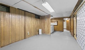 38 Greenwood Rd, North Kingstown, RI 02852