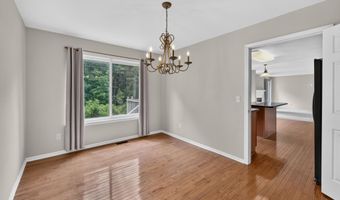 392 Sedgewood Ln, Ann Arbor, MI 48103