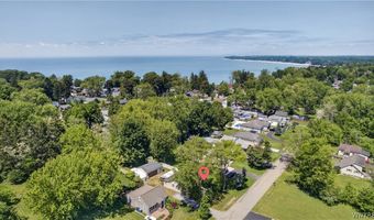 9168 Applewood St, Angola, NY 14006