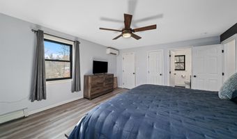 162 Lakeside Oaks Dr, Barrington, NH 03825