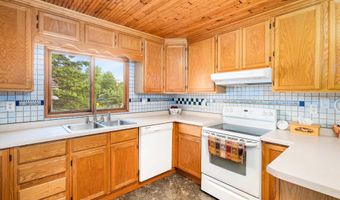 5084 Woodland Ave, Bagley, MN 55803