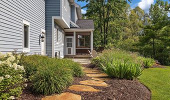4710 N Catamount Trl NE, Ada, MI 49301