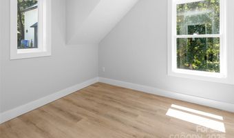 20 Rash Rd, Asheville, NC 28806