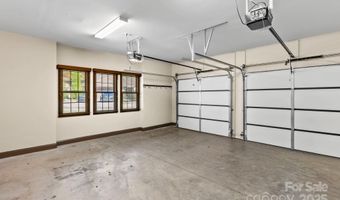 4 Pacifico Dr, Asheville, NC 28806