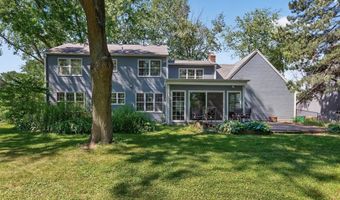 8906 138th Street Ct, Apple Valley, MN 55124