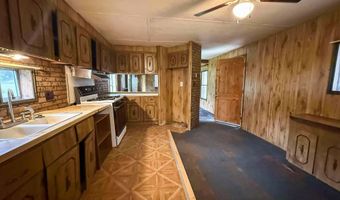 2020 Garfield Ave, Baxter Springs, KS 66713