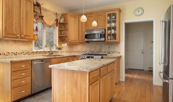 82 Valley Rd, Cornwall, CT 06796