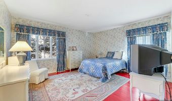 32 Litchfield Way, Alpine, NJ 07620
