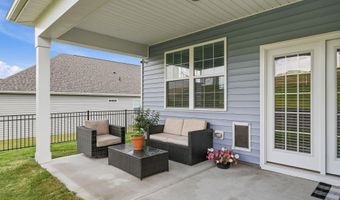 607 Pine Dune Ln, Aberdeen, NC 28315