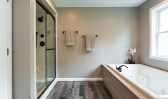 33 Hobart Hill Rd, Brookline, NH 03033