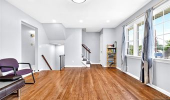 166 Pleasant Ave, Bergenfield, NJ 07621