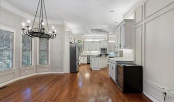 940 Waters Reach Ct, Alpharetta, GA 30022