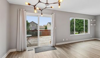 4704 NE Hayes Dr, Ankeny, IA 50021