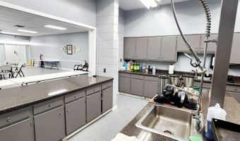 300 1st Ave, Arab, AL 35016