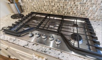 13467 Kings Court Ave, Baton Rouge, LA 70810