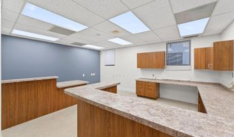 220 N WESTMONTE Dr B, Altamonte Springs, FL 32714