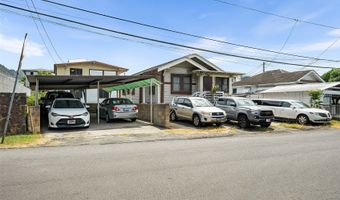 628 Kunawai Lane B, Honolulu, HI 96817