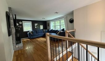 37 Pine Ridge Dr, Candia, NH 03034