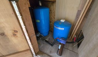 990 W Daniels Rd, Albany, VT 05820