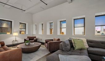 717 Atlantic Ave 8B, Boston, MA 02111