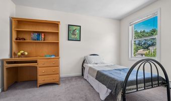 14 Plummer Rd, Bedford, NH 03110