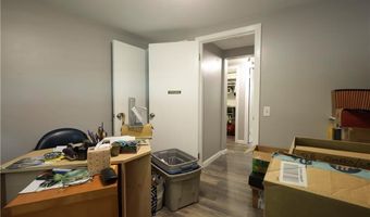 70 Lindley Ave, North Kingstown, RI 02852