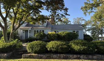 13 Fenway Rd, Branford, CT 06405