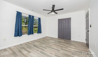 611 Fernwood Dr, Albemarle, NC 28001