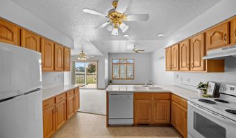 961 Robin Cir, Altoona, IA 50009