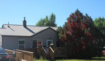 520 Circle Dr E, Cody, WY 82414