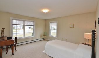 110 Streamside Ln, Bangor, ME 04401
