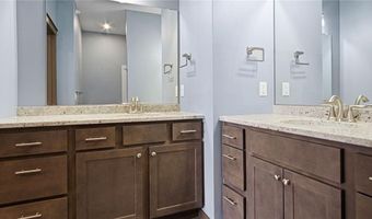 1354 Cypress Ct, Altoona, WI 54720