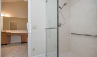 719 Clayton Corners Dr, Ballwin, MO 63011