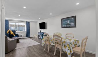 66 Girard Ave 324, Newport, RI 02840