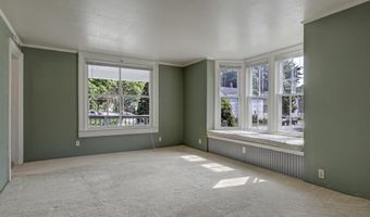 231 E WINNEBAGO St, Appleton, WI 54911