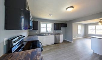 491 W Cross St, Austin, IN 47102