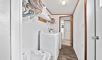 170 Spruce Ridge Dr, Ashville, OH 43103