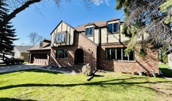 407 NE 17th Ave, Aberdeen, SD 57401
