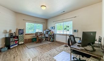 221 SCHOONER BAY Dr, Brookings, OR 97415
