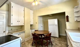 204 W 11th St, Atlantic, IA 50022